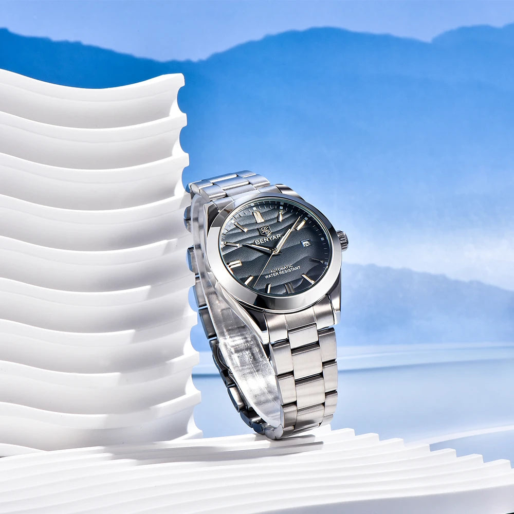Polished curved lugs and side profile of Benyar 5208M watch Black sand dial