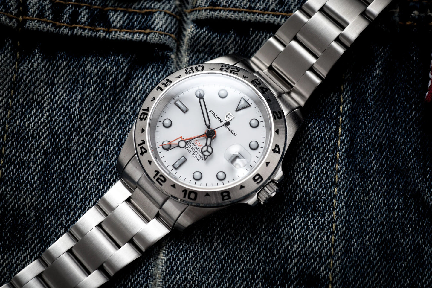 Pagani Design GMT bezel scale for dual time tracking closeup